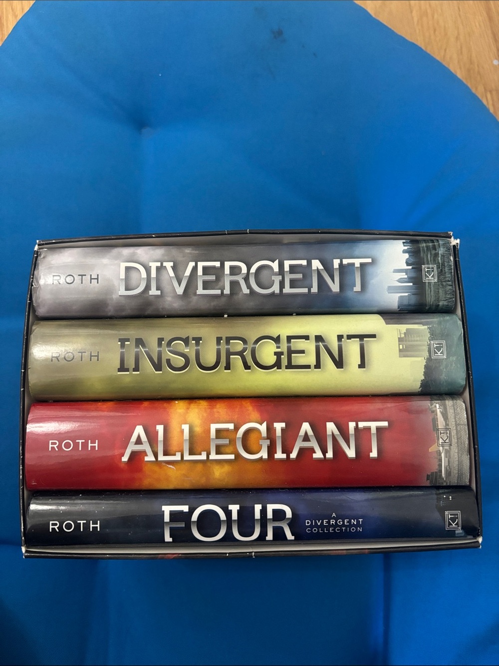 The Divergent Series Divergent + Insurgent + Allegiant + Four NWTS Set
